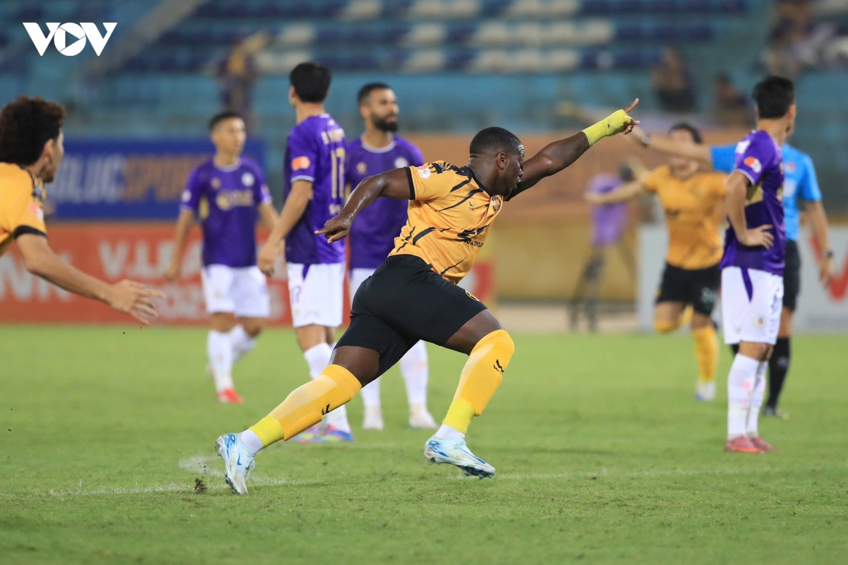 ket qua bong da toi 26-9 ha noi fc nguoc dong thang kich tinh truoc thanh hoa hinh anh 6