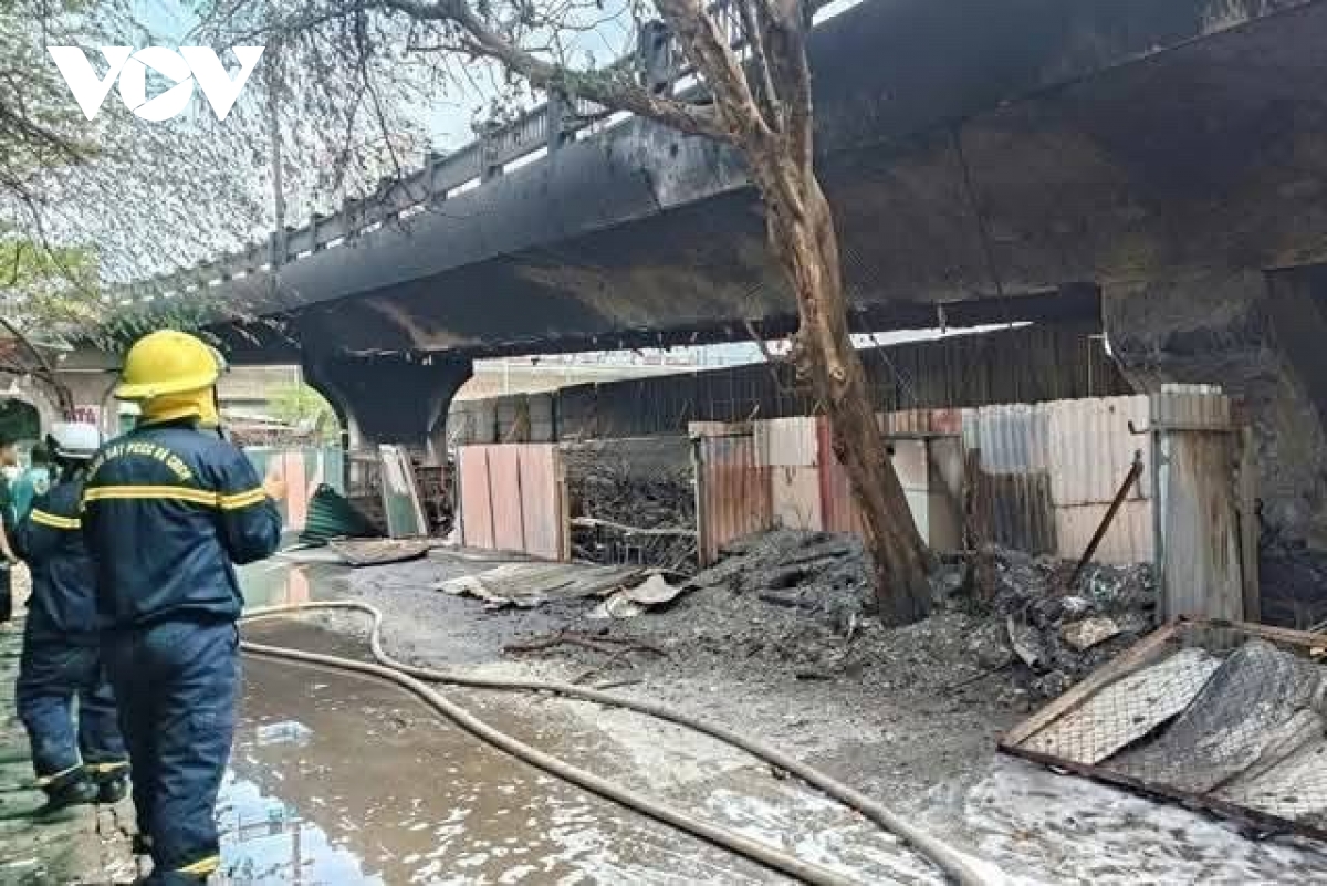 Bộ Xây dựng báo cáo Thủ tướng về các điểm trông giữ xe dưới gầm cầu