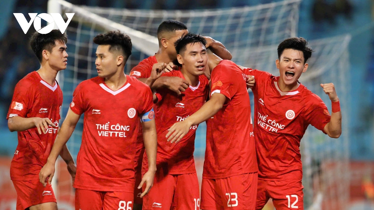 Nối dài mạch trận bất bại ở V-League, Thể Công Viettel "thổi lửa" vào Ninh Bình