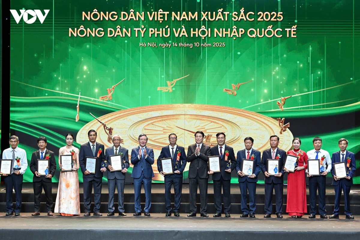 chu tich nuoc luong cuong du chuong trinh tu hao nong dan viet nam nam 2025 hinh anh 4