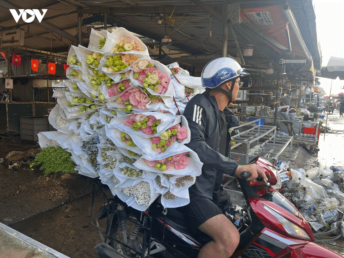 hoa dat online no ro dip 20 10, cho truyen thong tram lang hinh anh 7