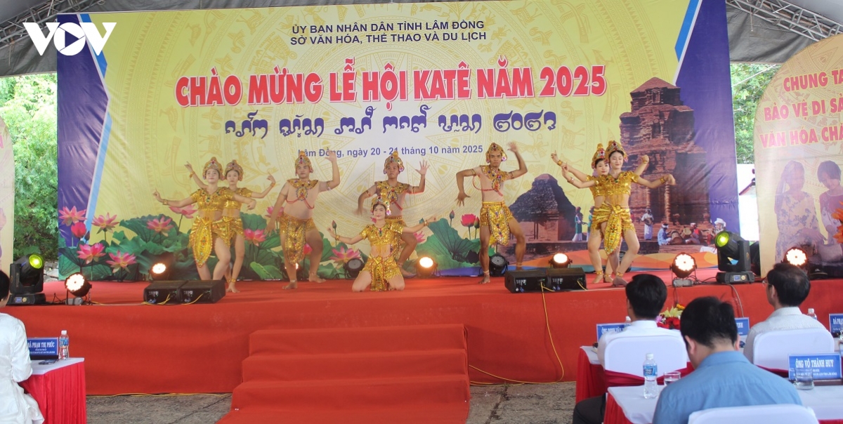 tung bung le hoi kate nam 2025 tai thap po sah inu hinh anh 2