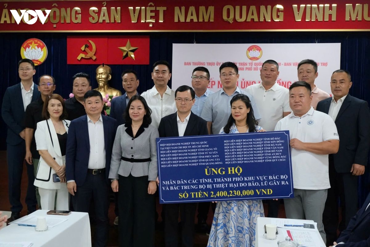 Nhiều doanh nghiệp, tổ chức tại TP.HCM quyên góp ủng hộ đồng bào vùng lũ
