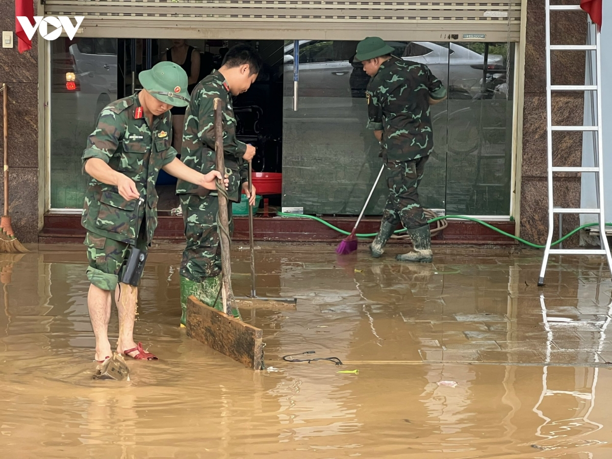 lao cai don dep pho phuong sau lu hinh anh 4