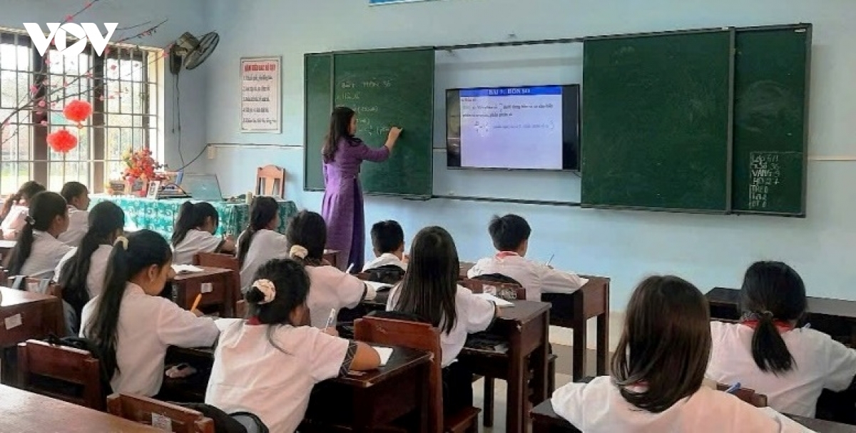 vung cao thanh pho hue ung dung cong nghe thong tin vao giang day hinh anh 2