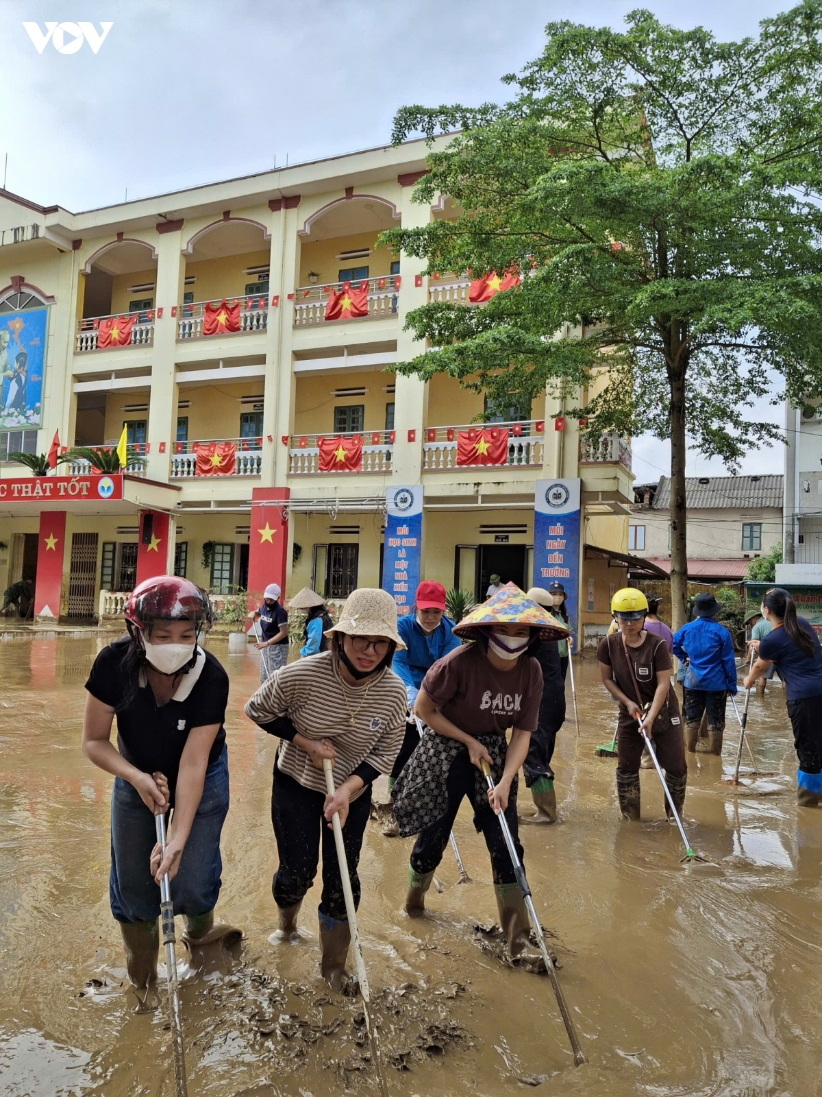 lao cai don dep pho phuong sau lu hinh anh 6