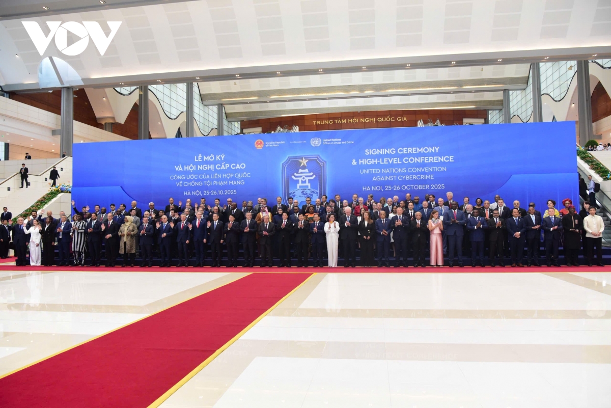 Lễ mở ký Công ước Hà Nội: Chủ tịch nước đón Tổng Thư ký Liên hợp quốc