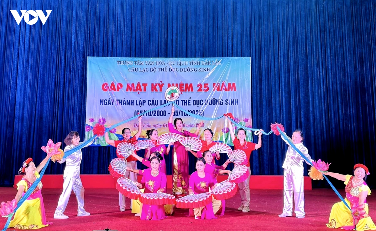 phong trao the thao giup nguoi cao tuoi Dak lak song vui khoe co ich hinh anh 3