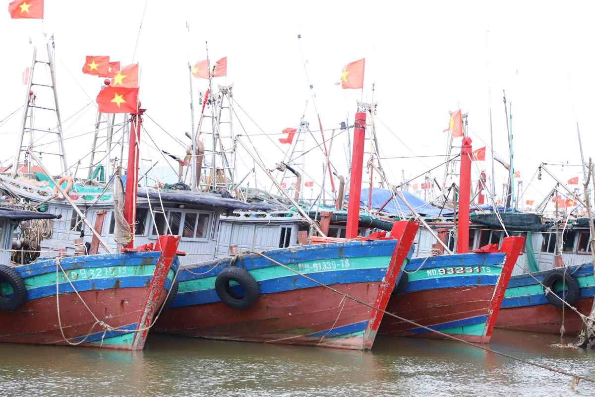 Ninh Bình gấp rút di dời dân ra khỏi vùng nguy hiểm