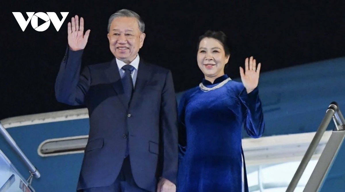 party chief to lam departs hanoi for official visit to uk picture 1 party chief to lam departs hanoi for official visit to uk picture 1