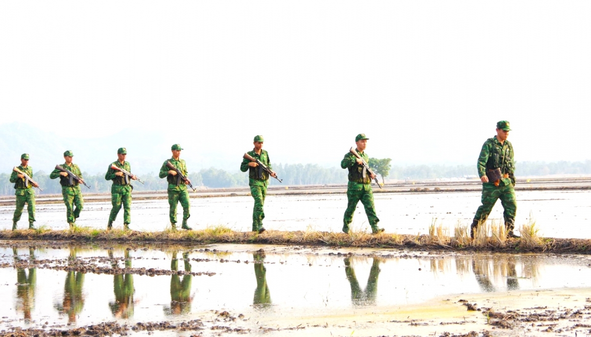 bien phong an giang quyet liet dau tranh, ngan chan toi pham buon lau hinh anh 5