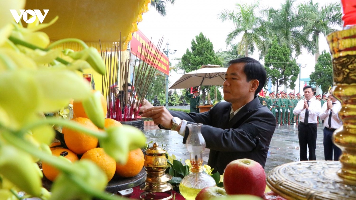 truy dieu, an tang 34 hai cot liet si tai phuong quang tri hinh anh 11