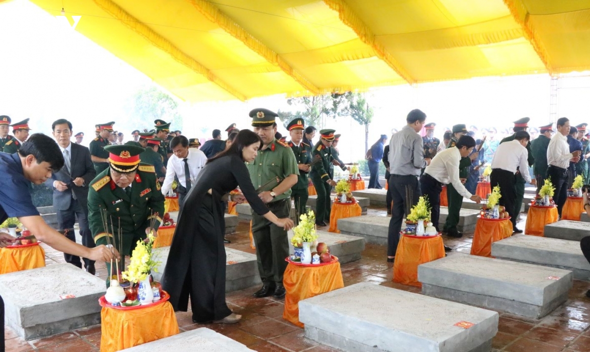 truy dieu, an tang 34 hai cot liet si tai phuong quang tri hinh anh 13