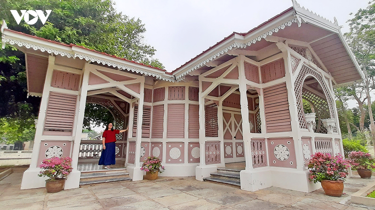 check-in cung dien mua he bang pa-in palace o thai lan hinh anh 9