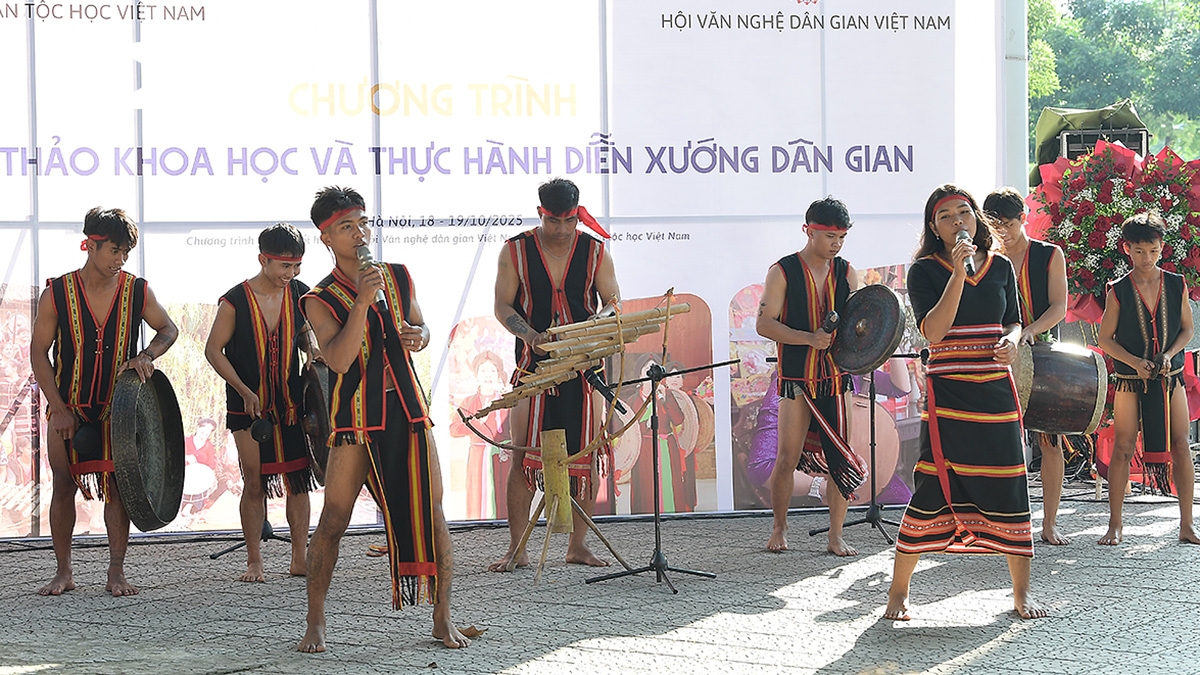 Bảo tồn di sản, văn hóa văn nghệ dân gian cần thực chất và bảo tồn từ cộng đồng