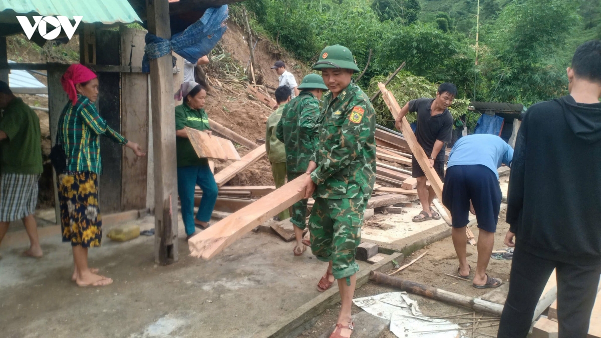 nguoi linh bien phong thanh diem tua cua dan vung lu hinh anh 7