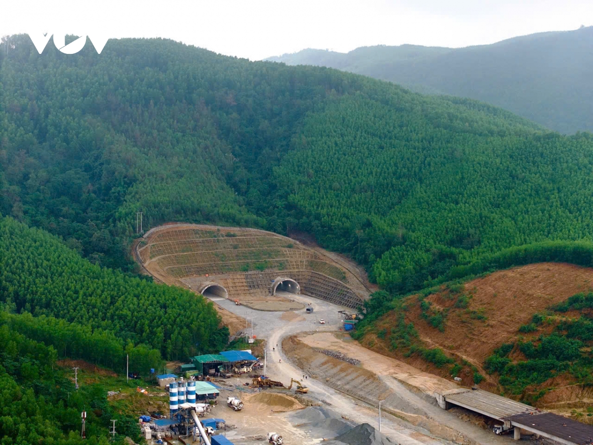 De xuat lam cao toc gia nghia-bao loc-phan thiet 36.500 ty theo phuong thuc ppp hinh anh 1