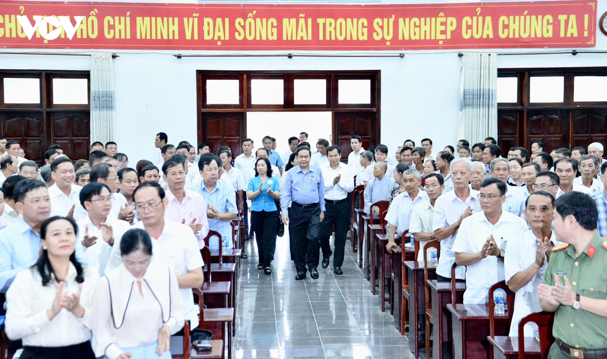 chu tich quoc hoi yeu cau can tho day manh giai ngan, thu hut dai bang dau tu hinh anh 1