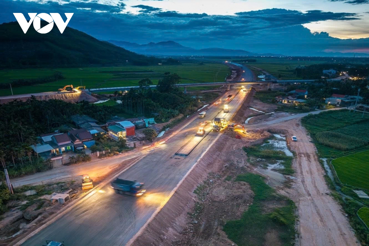 không còn đường lùi, cao tốc bắc nam phải hoàn thành đúng cam kết hình ảnh 5 khong con duong lui, cao toc bac nam phai hoan thanh dung cam ket hinh anh 5