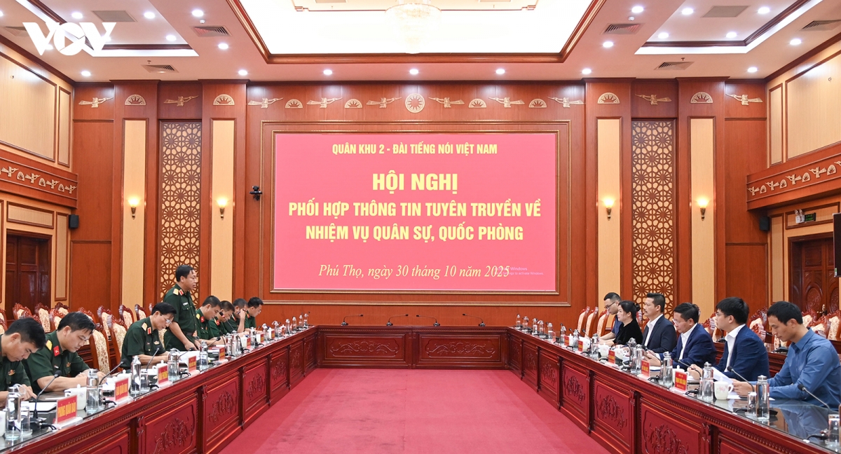 Dai tnvn va quan khu 2 tang cuong phoi hop tuyen truyen ve quan su, quoc phong hinh anh 2