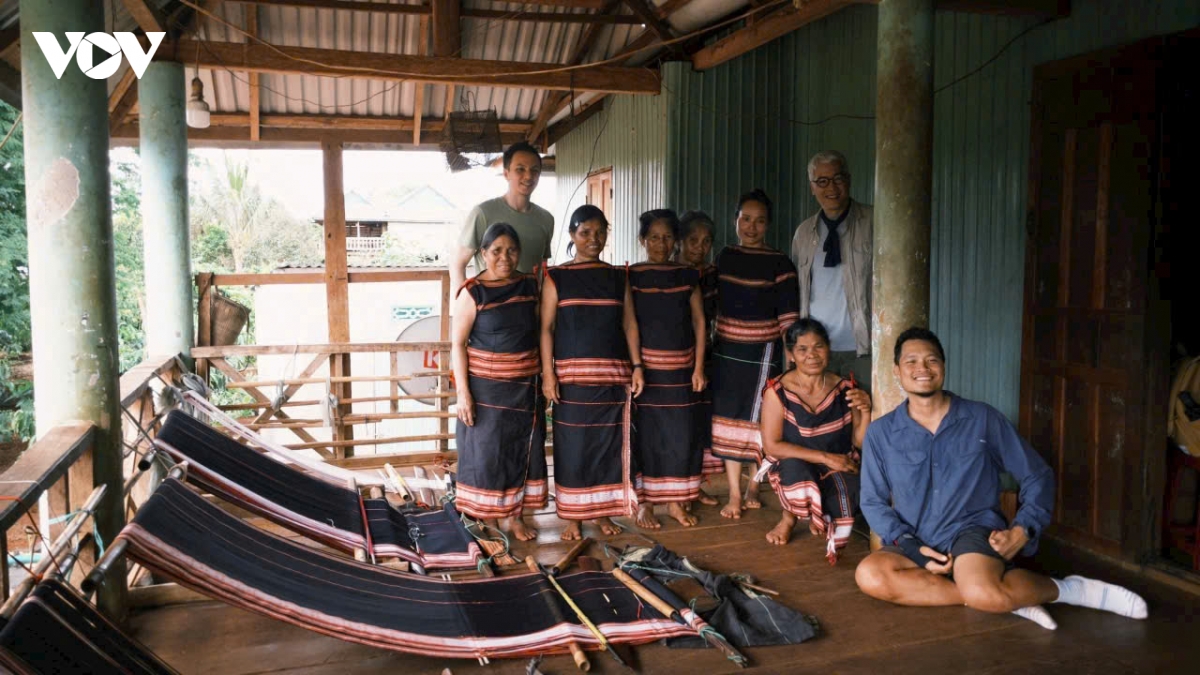 Dua nghe det thanh san pham du lich hap dan o lang kep, gia lai hinh anh 6