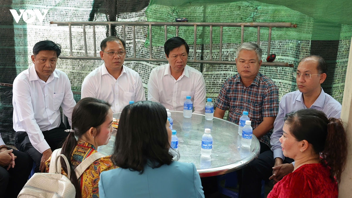 lanh dao can tho tham hoi gia dinh 2 chau tu vong do su co ro dien hinh anh 2