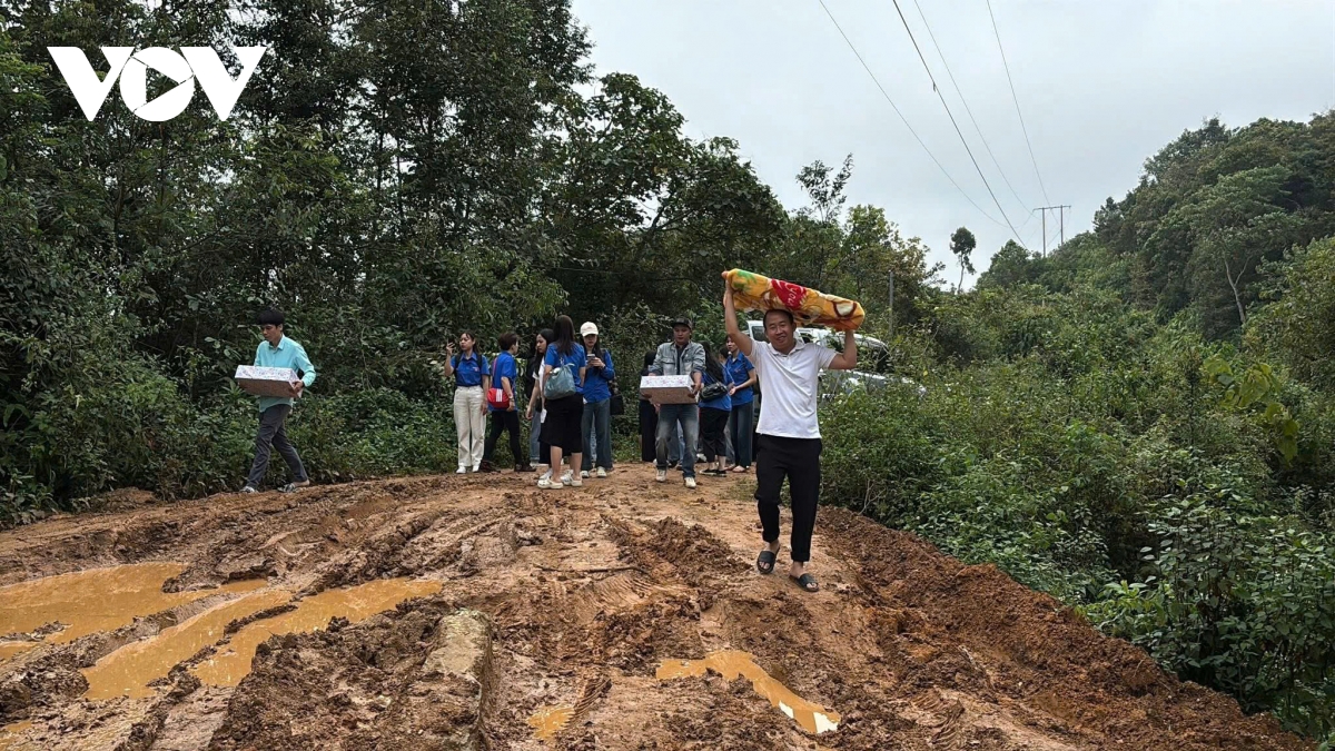 mua trang tron noi reo cao bien gioi son la hinh anh 4