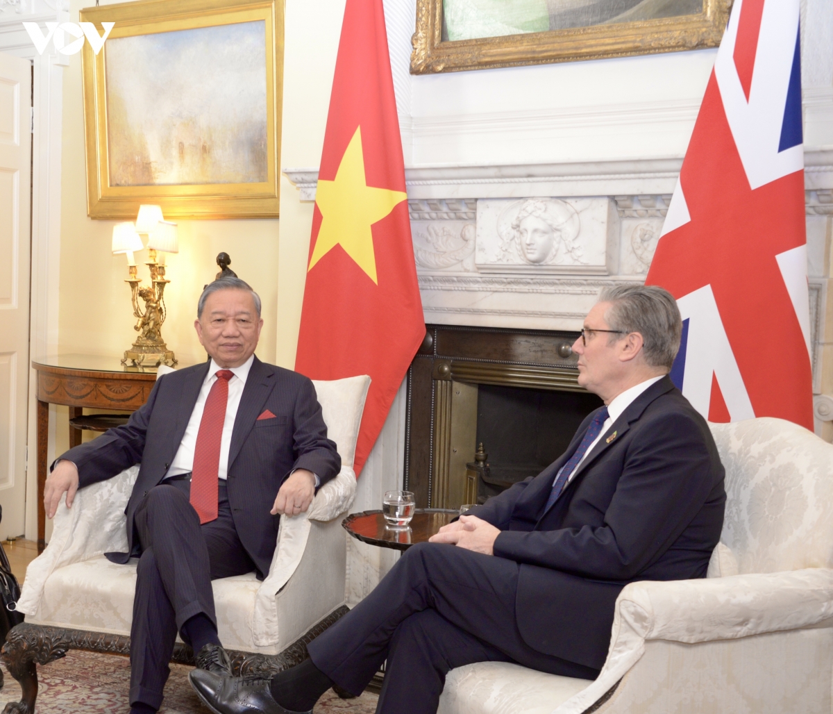 tong bi thu to lam hoi dam voi thu tuong anh keir starmer hinh anh 2