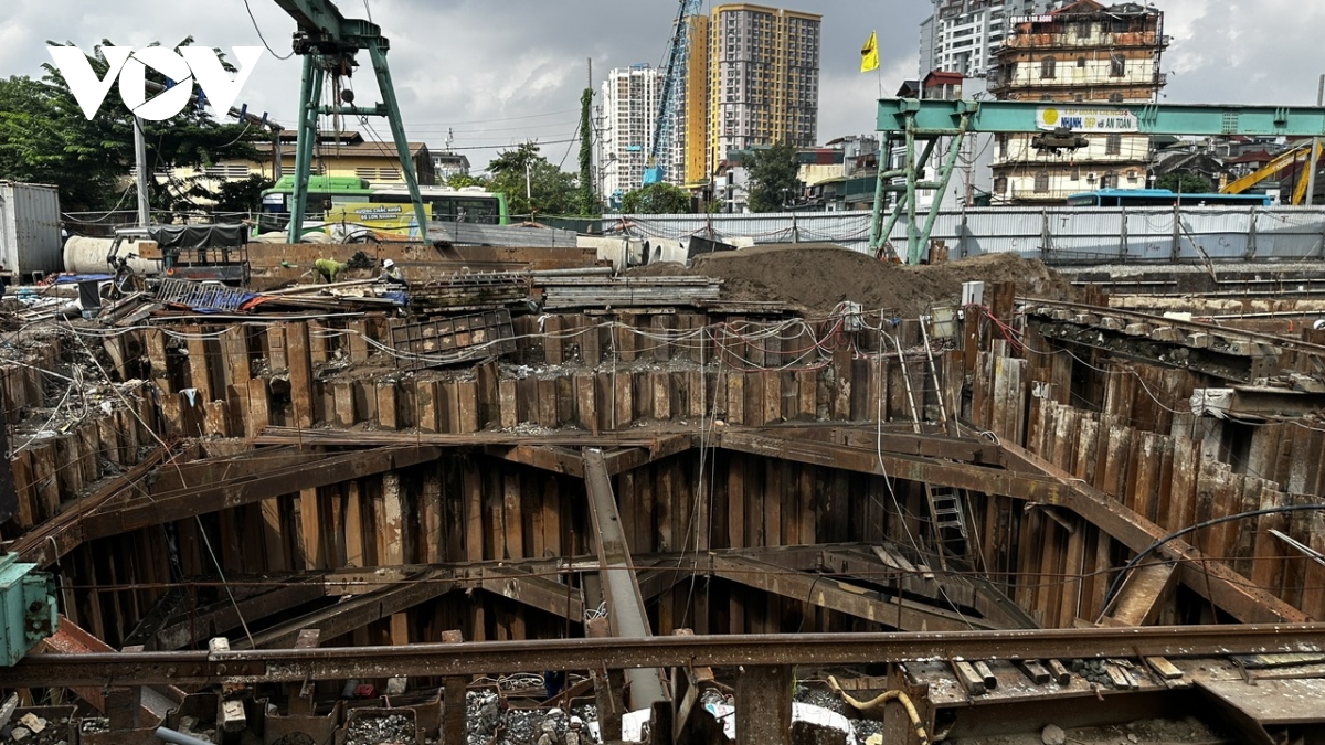 Hầm chui Kim Đồng lộ diện sau trận mưa ngập lịch sử