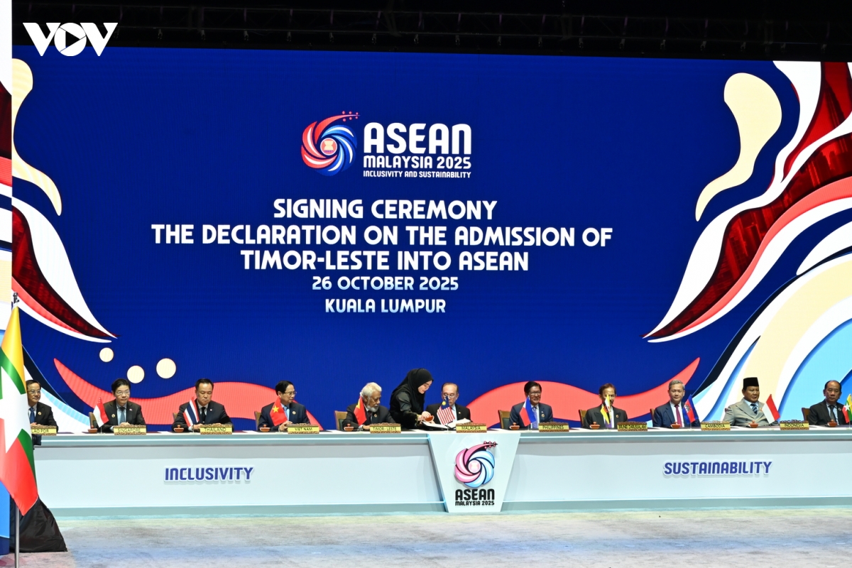 thu tuong malaysia khai mac asean-47 hoa binh la lua chon, khong phai nhuong bo hinh anh 1