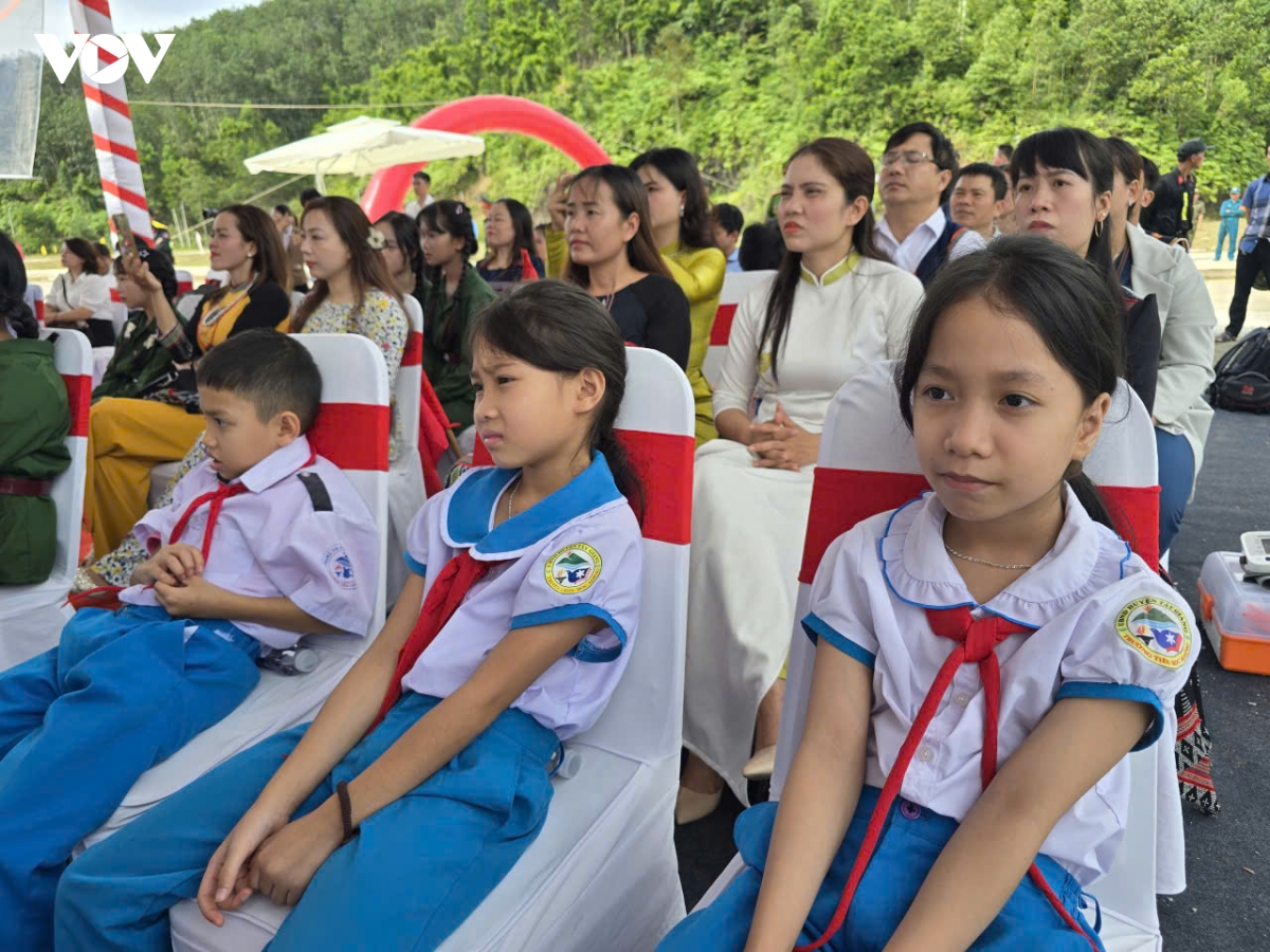 mien nui Da nang dua nghi quyet vao cuoc song, thu hep khoang cach voi dong bang hinh anh 5