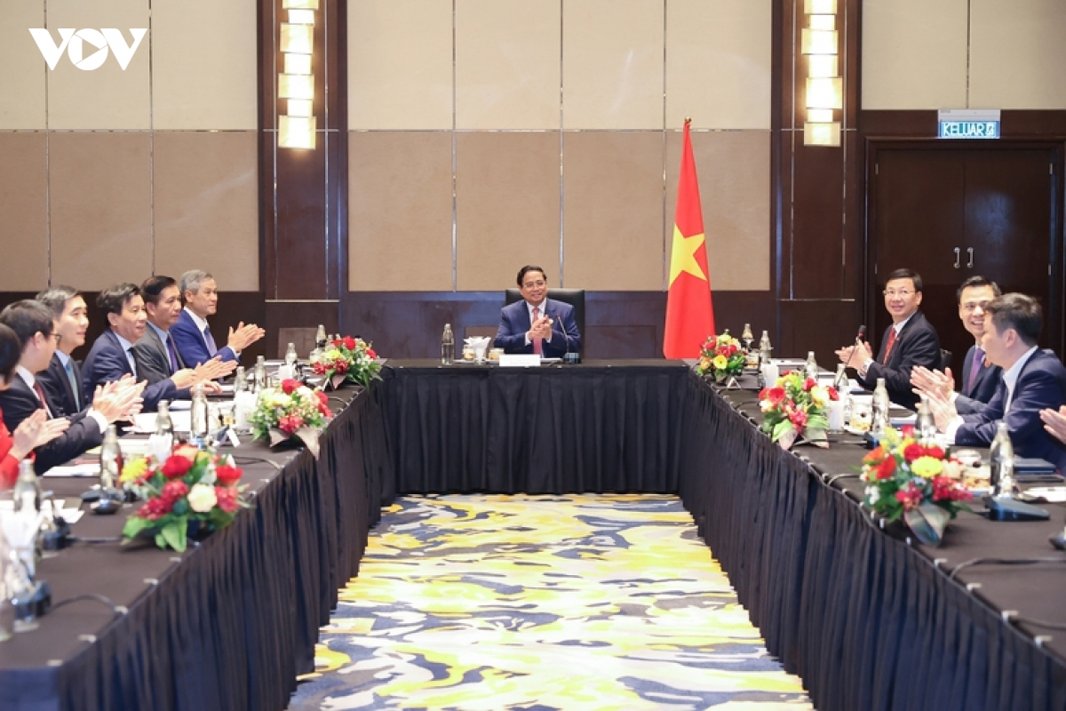 thu tuong pham minh chinh lam viec voi cac Dai su viet nam tai khu vuc asean hinh anh 4