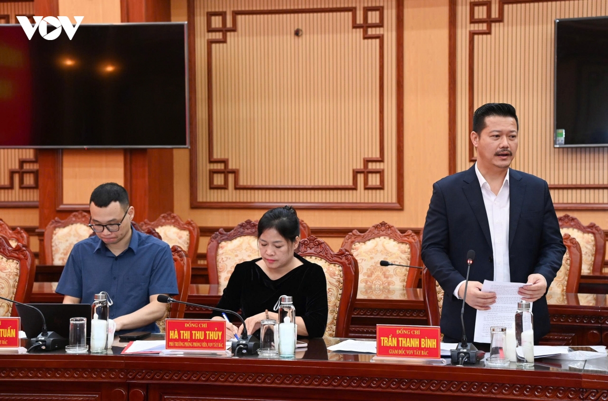Dai tnvn va quan khu 2 tang cuong phoi hop tuyen truyen ve quan su, quoc phong hinh anh 3
