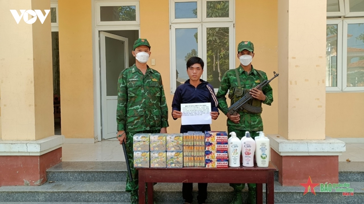 bien phong an giang quyet liet dau tranh, ngan chan toi pham buon lau hinh anh 7