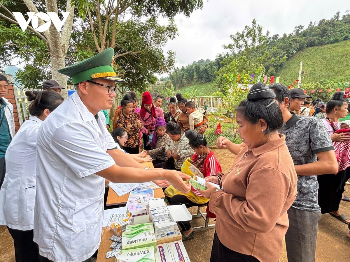 mua trang tron noi reo cao bien gioi son la hinh anh 7