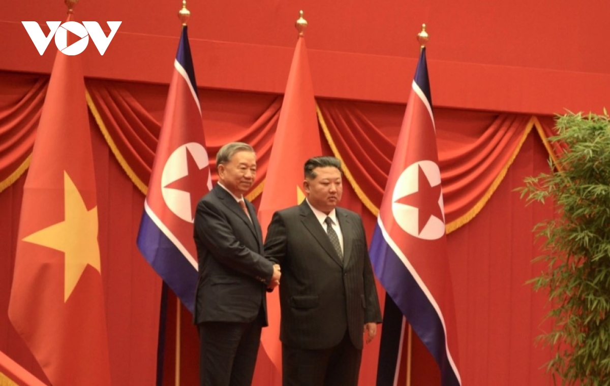 State welcome ceremony for Party General Secretary To Lam in Pyongyang