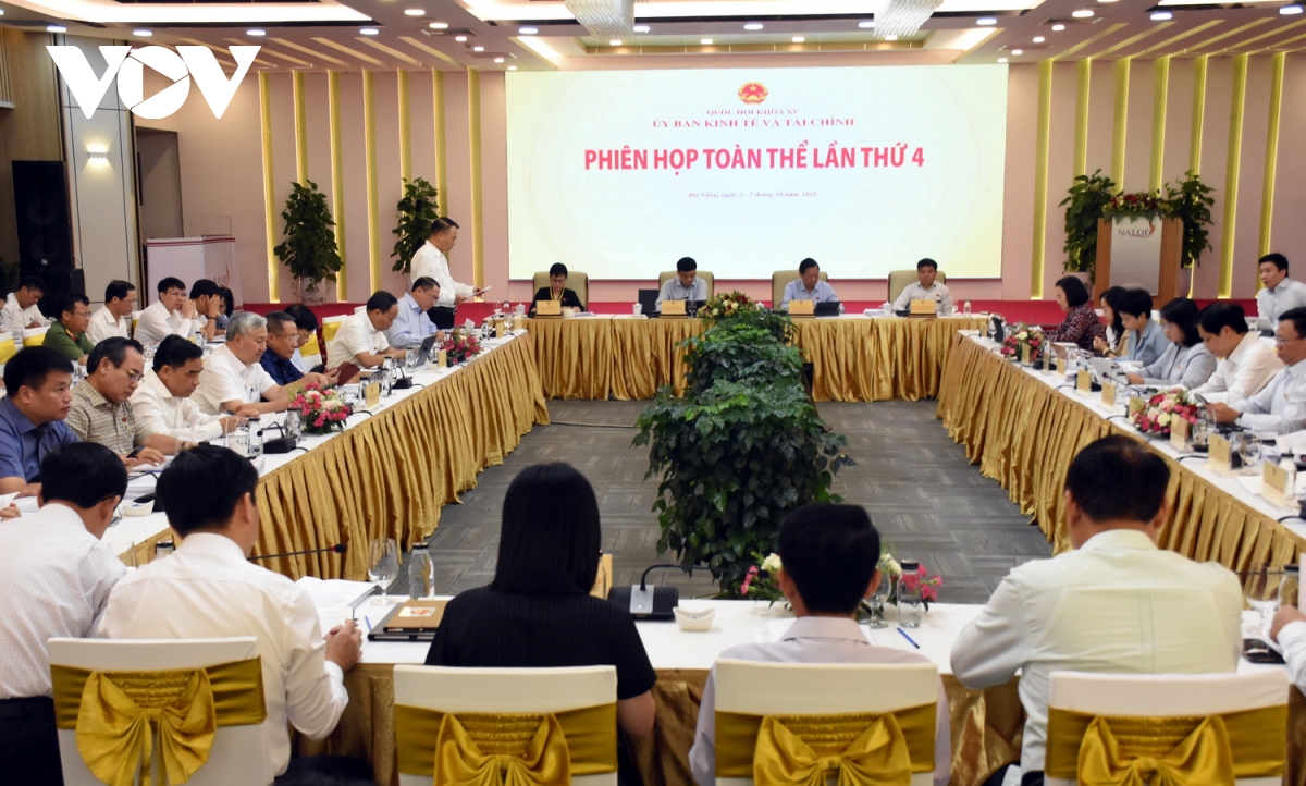 Phó Chủ tịch Quốc hội Vũ Hồng Thanh: Tháo gỡ điểm nghẽn, khơi thông nguồn lực phát triển