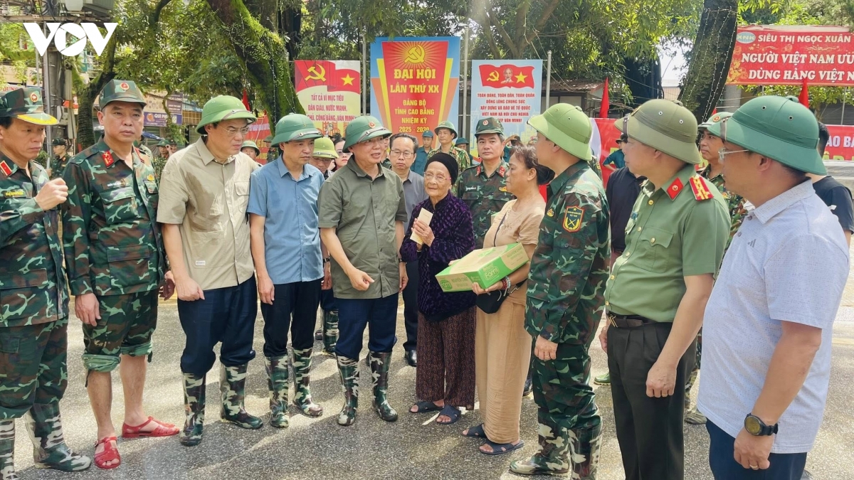 pho thu tuong tran hong ha chi dao khac phuc hau qua mua lu tai cao bang hinh anh 1