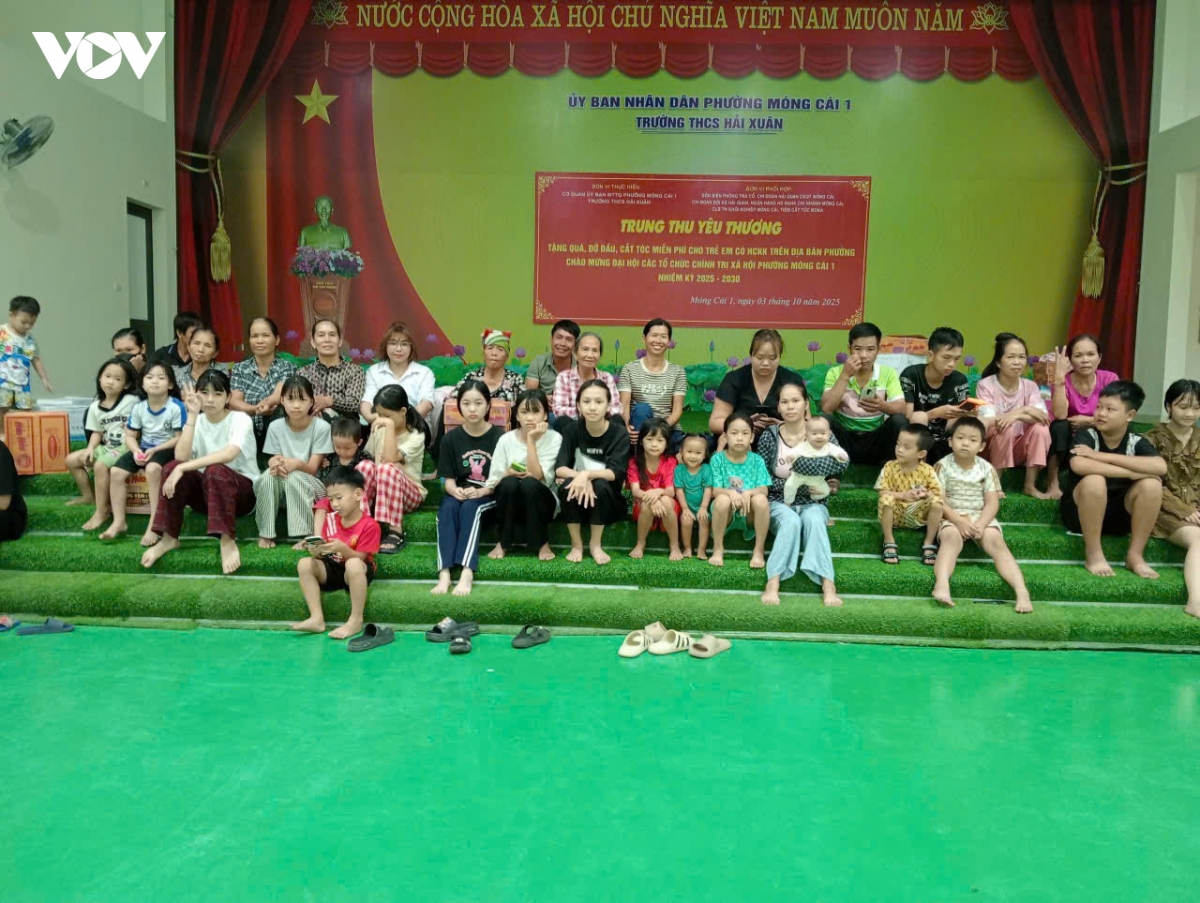 quang ninh dam bao an toan, doi song cho nguoi dan tranh tru bao hinh anh 1