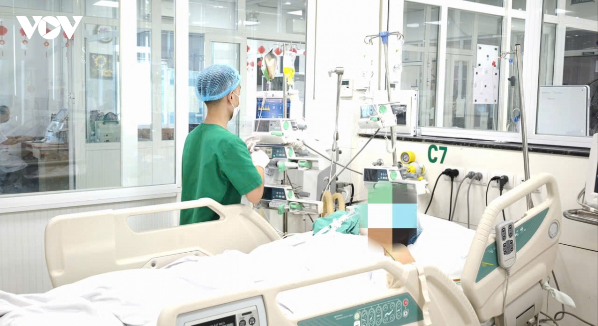 nhieu ca sot xuat huyet nang nhap vien sau mua bao, co nguoi roi vao soc hinh anh 2