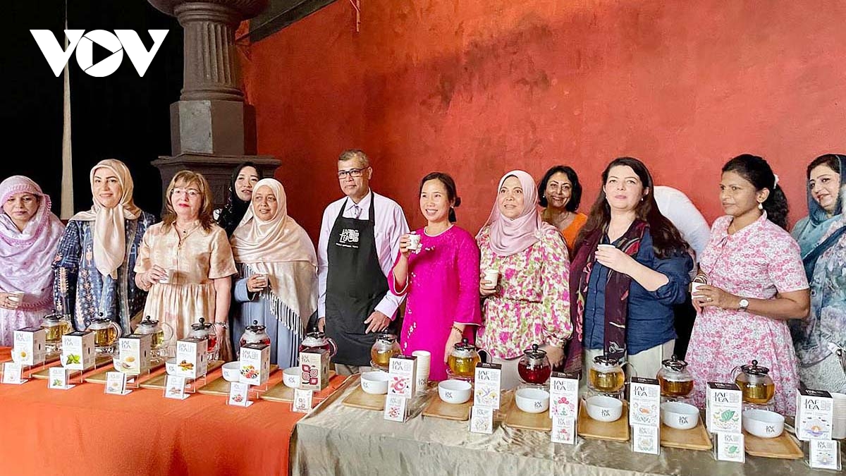 pho dien net doc dao cua nghe thuat tra viet tai sri lanka hinh anh 4