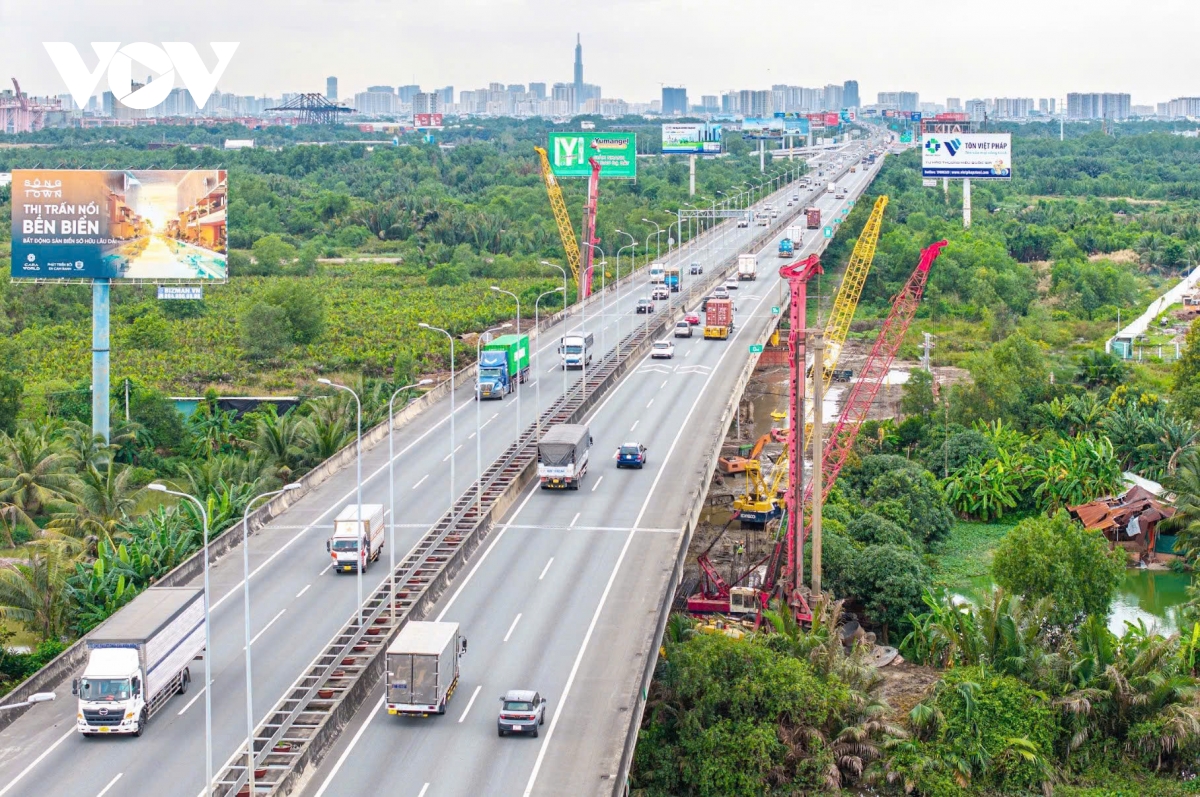 Mặt bằng “cản” tiến độ thi công mở rộng cao tốc TP. Hồ Chí Minh - Long Thành