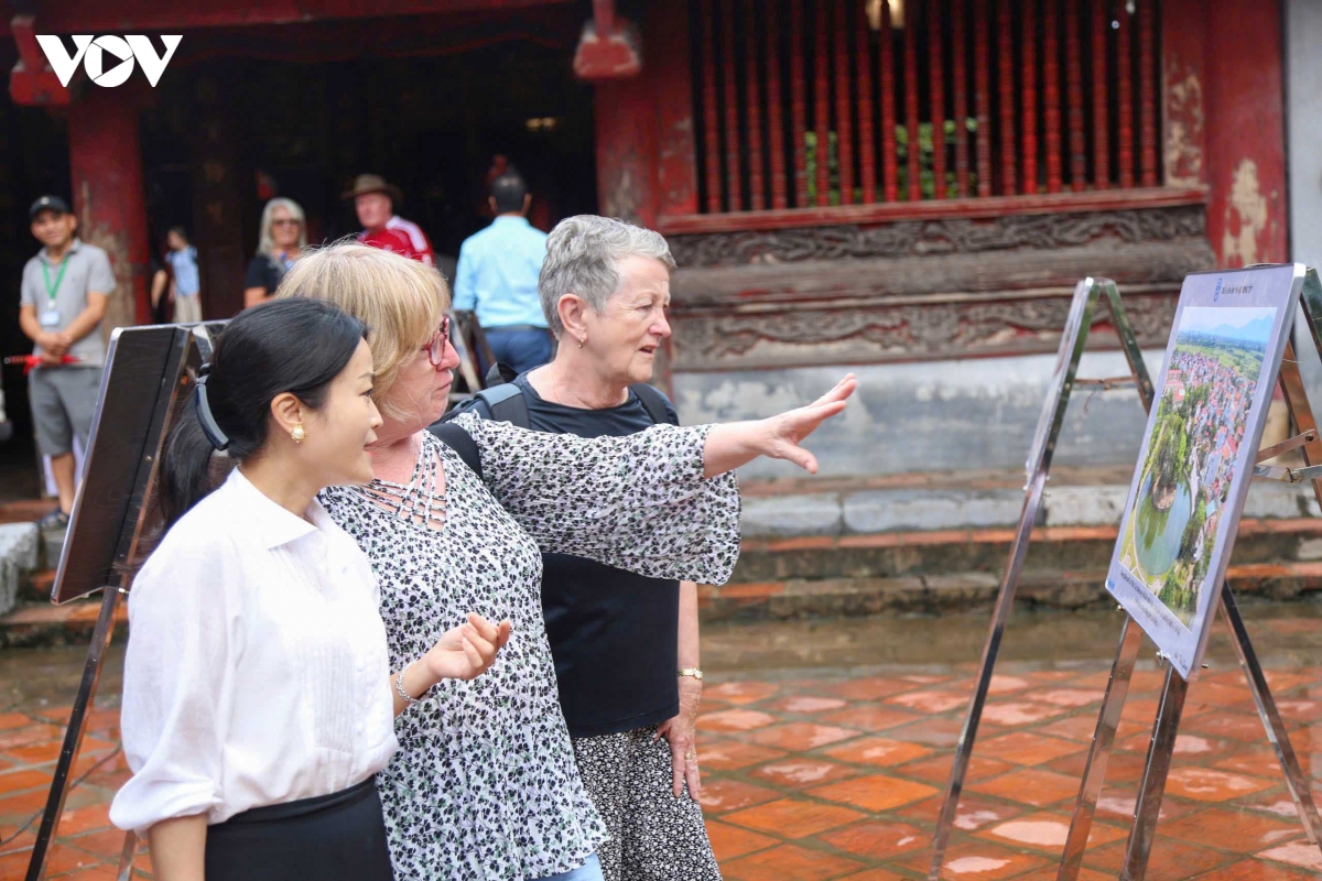 trien lam ha noi trong toi 2025 sac thai thu do trong ky nguyen vuon minh hinh anh 9