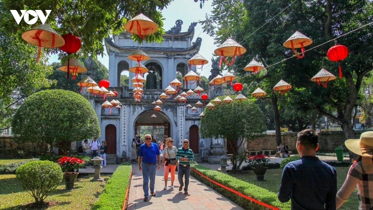Củng cố niềm tin “chìa khóa” để du lịch Hà Nội bứt phá