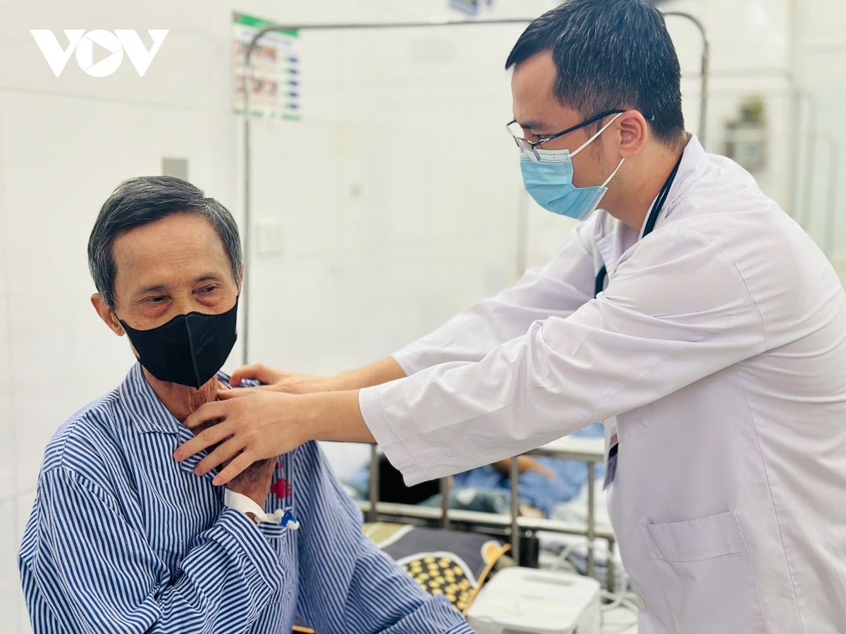 Tuân thủ điều trị và dinh dưỡng hợp lý giúp người bệnh chiến thắng lao