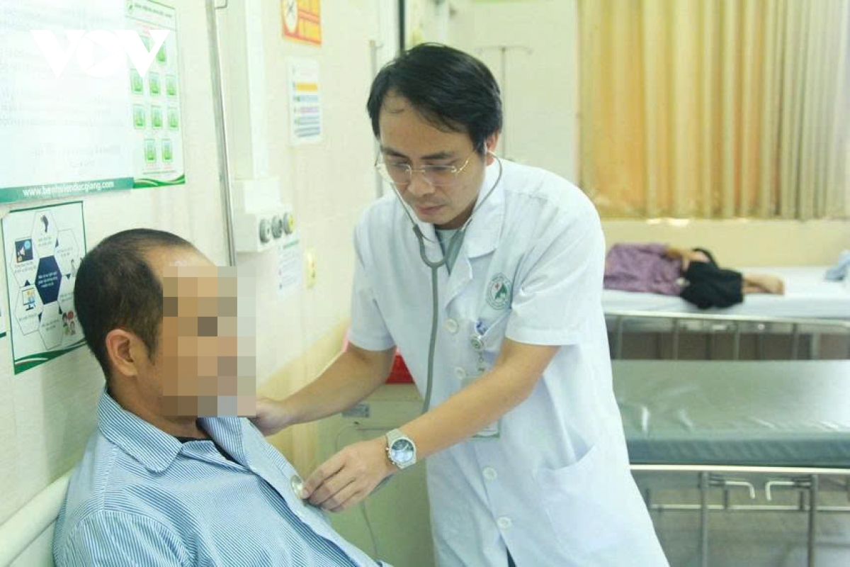 Bệnh nhân xuất huyết tiêu hóa đang trẻ hóa - đâu là nguyên nhân chính?