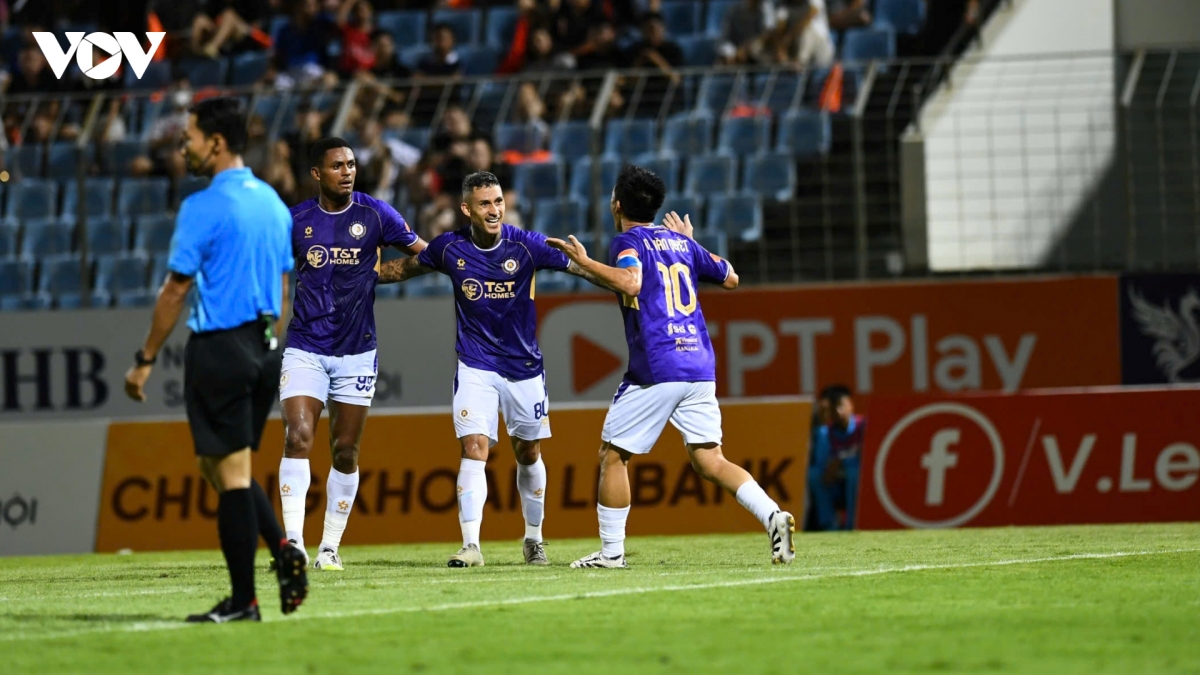 ket qua bong da v-league toi 1-10 ha noi fc co 3 diem dau tien tren san khach hinh anh 12