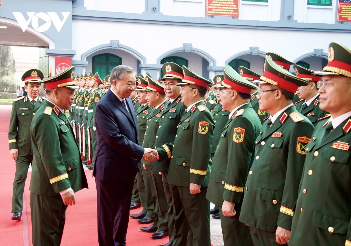 Tổng Bí thư: Xây dựng đội ngũ cán bộ có nhãn quan và tư duy nghiệp vụ sắc sảo