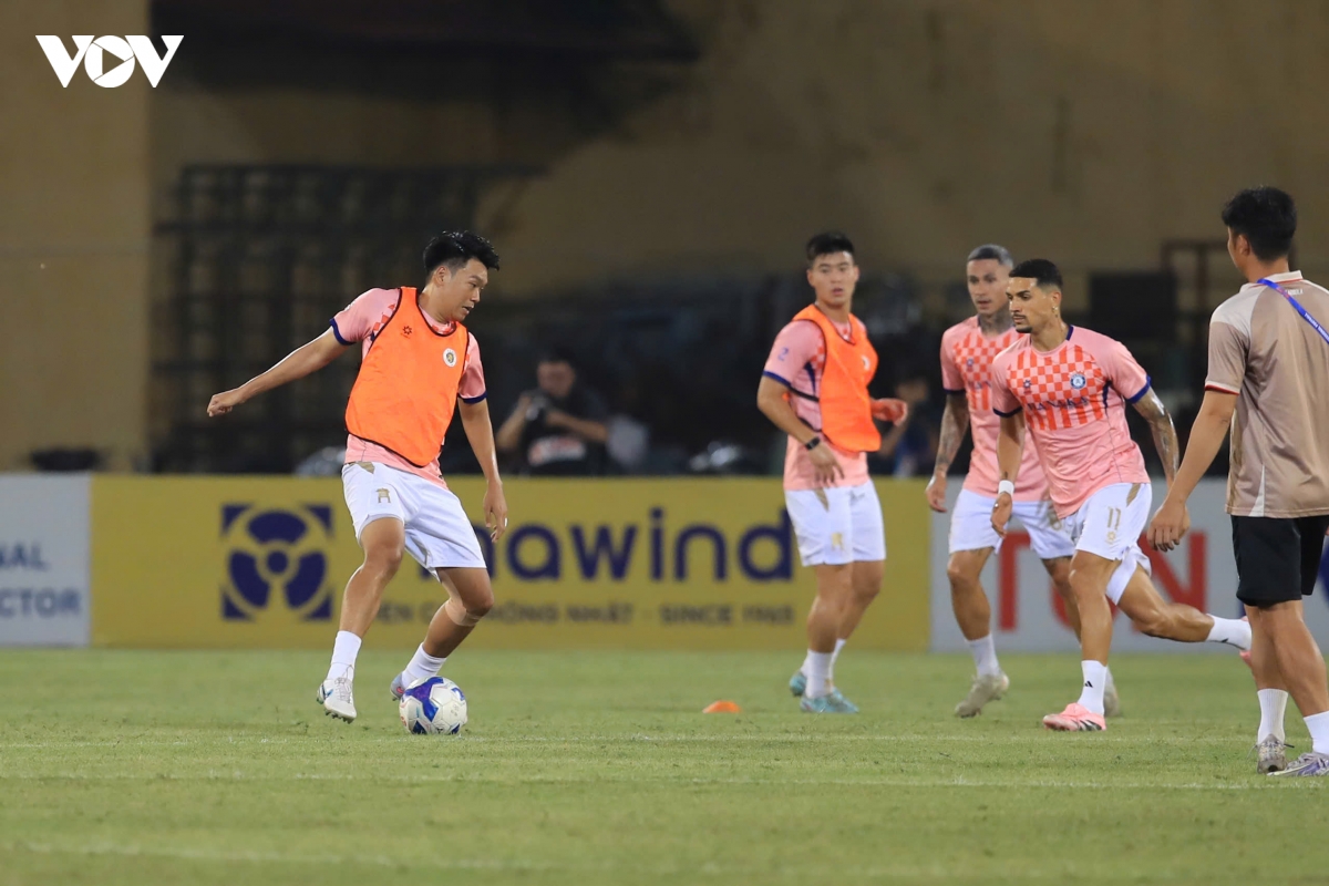 xa ngang, cot doc tu choi sieu pham, ha noi fc thua dau truoc ninh binh hinh anh 20