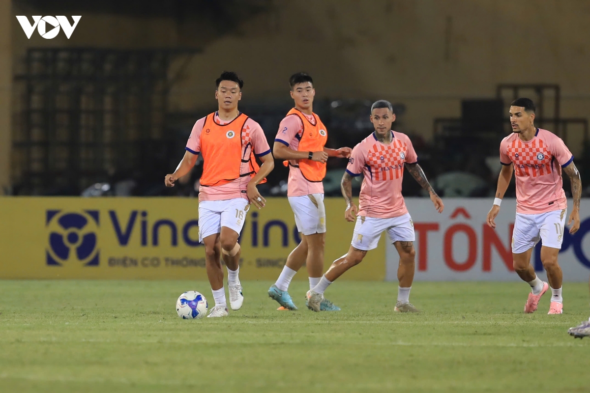 xa ngang, cot doc tu choi sieu pham, ha noi fc thua dau truoc ninh binh hinh anh 19